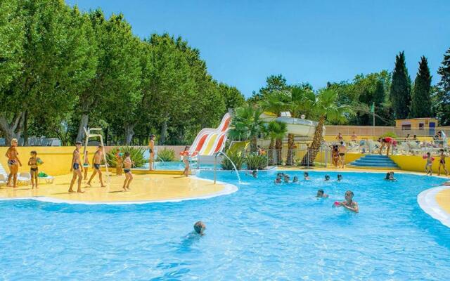 Mobilhome Climatisé 3ch 6p Dans Parc Des 7 Fonts