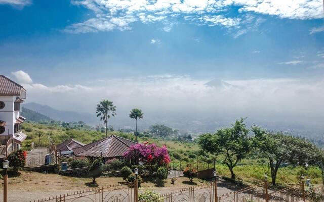 OYO 1194 Villa Bukit Panderman Residence