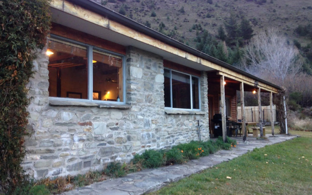 The Camp - Lake Hawea