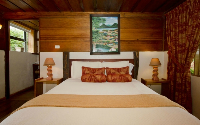 Poas Volcano Lodge