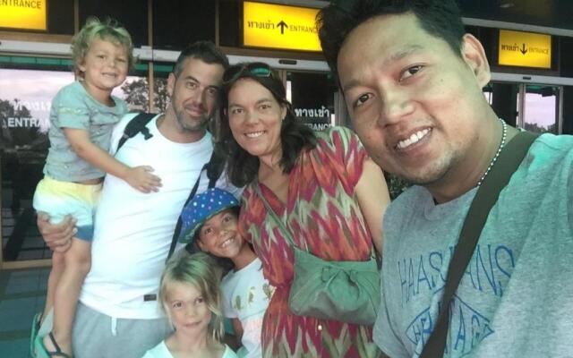 You In House URT Surathani Airport