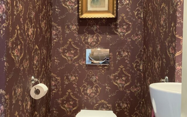 Luxury Apartment by Hi5-Baross Sqr Suite