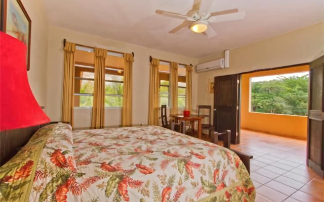 Las Palmas Inn