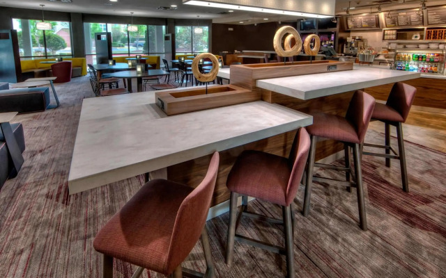 Courtyard by Marriott Memphis Southaven