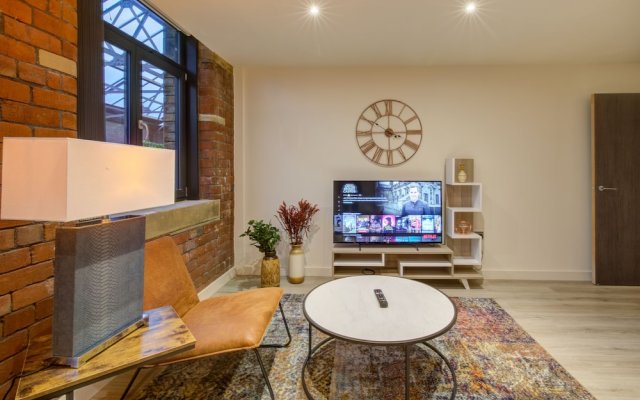 Stylish 'new York Loft' Style Apartment in the Heart of BD1