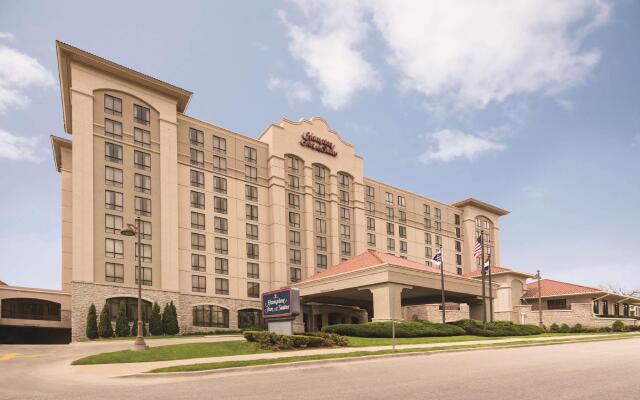 Hampton Inn & Suites Kansas City-Country Club Plaza