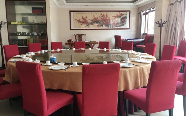 Guangzhou Helong Hotel