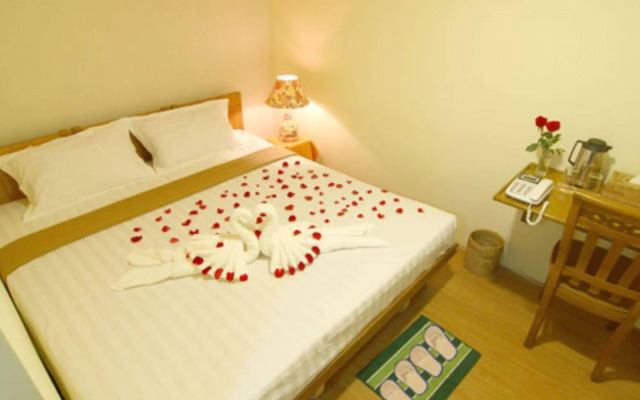 Shwe Htee Guest House Chinatown