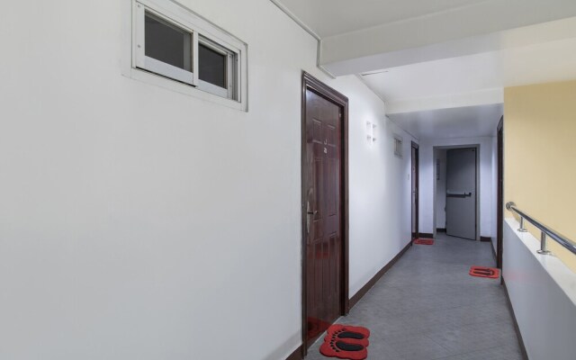 OYO 549 Sajj Bldg