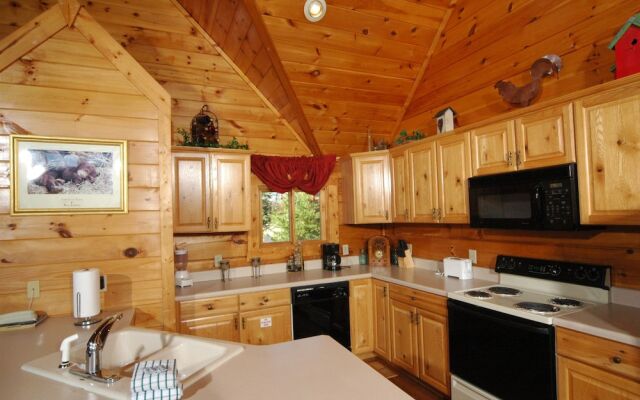 Eagles Nest 379 - Three Bedroom Cabin