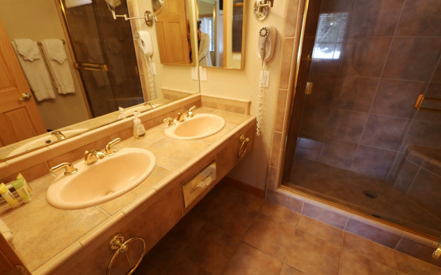 Mammoth West #137 Condo