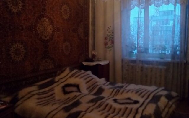 Apartamentyi Bazhenova 13