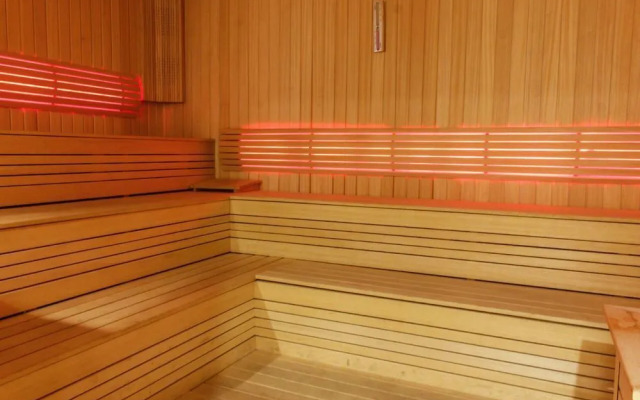 Julia Domna Apartments