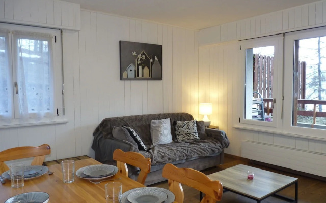 Apartment Domino B 48