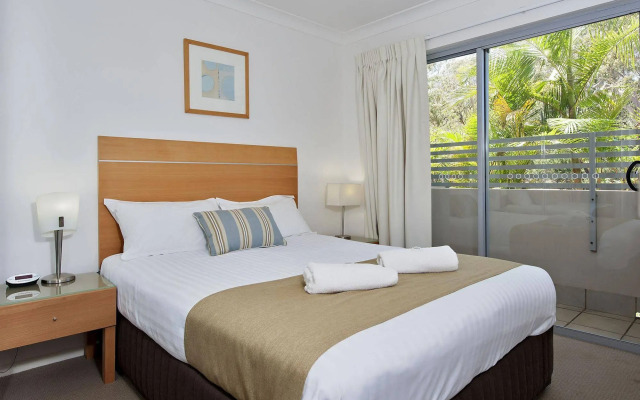 Shoal Bay Beachclub Apartments