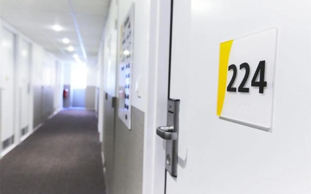 Premiere Classe Paris Ouest - Pont De Suresnes