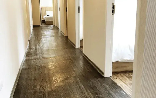 Single Inn Kaohsiung Station Hostel