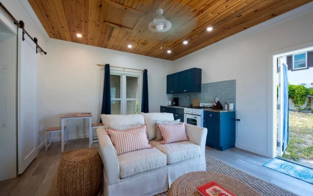 Pineapple House 4 Bedroom Home