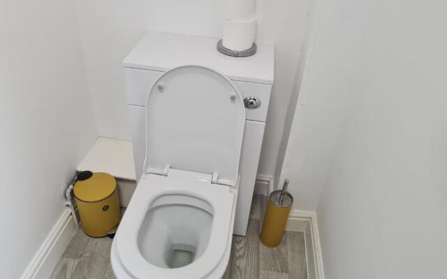 West Street 3-Bed 3-Ensuite Apartment Leicester