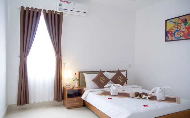 Poetic Hue Hotel