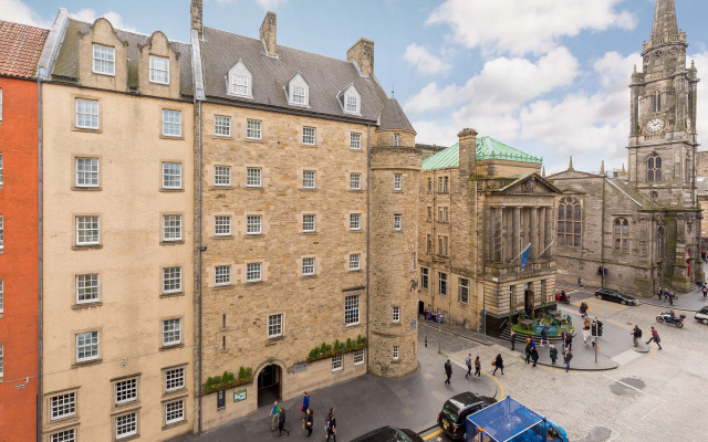 Destiny Scotland Royal Mile Residence