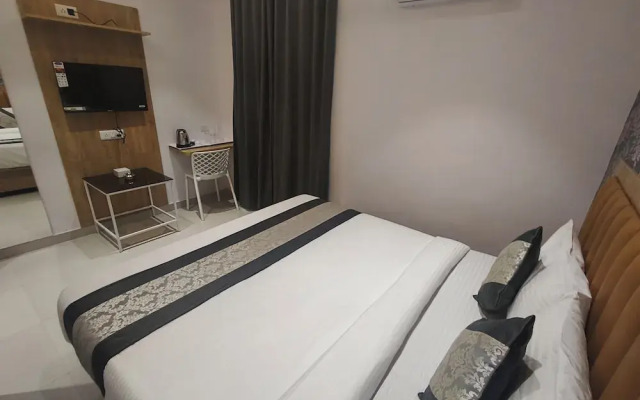 Hotel Morya Residency Parel