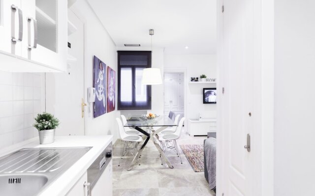 Serrano Apartment  by FlatSweetHome