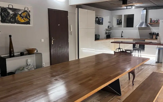 Duplex Loft And Home Office 140m2 Plus a 70m2 Terrace
