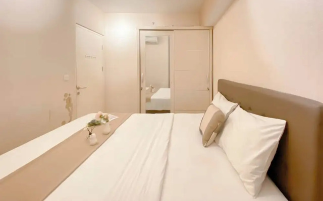 Comfort 2BR Apartment at Springlake Summarecon Bekasi