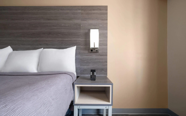 Baymont by Wyndham Commerce GA Near Tanger Outlets Mall