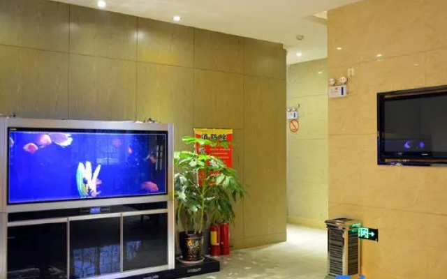 YI Cheng Le Xuan Hotel