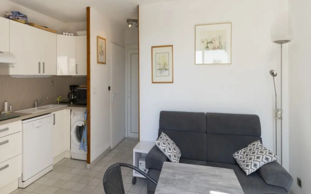 Relaxing Retreat by the Sea