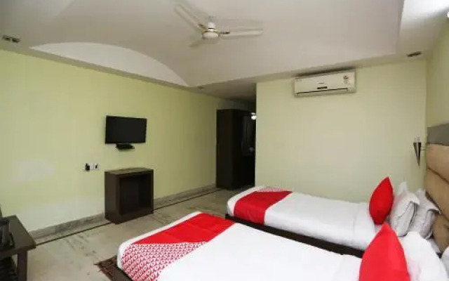 The Swagat Palace by OYO Rooms