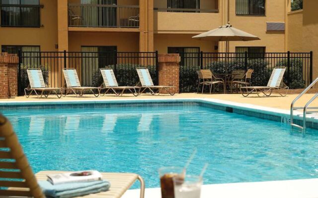 Courtyard Atlanta Executive Park/Emory
