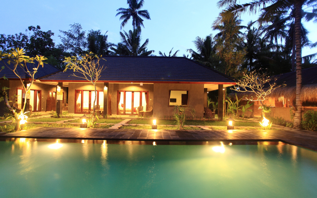 ZEN Rooms Jukut Paku Village
