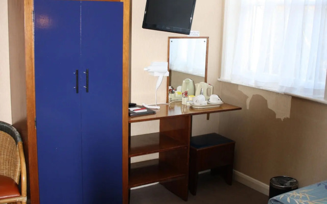 Mitre House Hotel