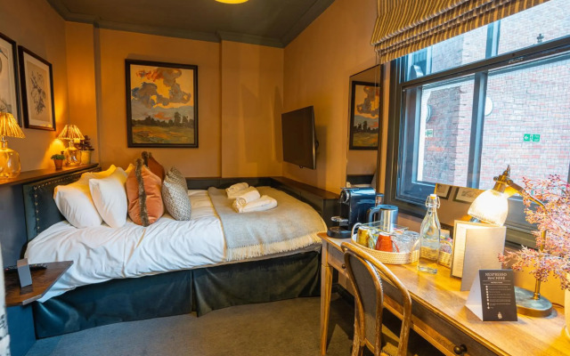 Salisbury Arms Hotel