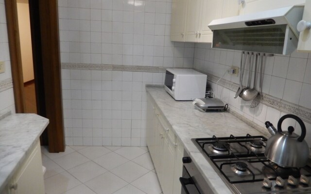 Holiday Rome Apartments - Colosseo