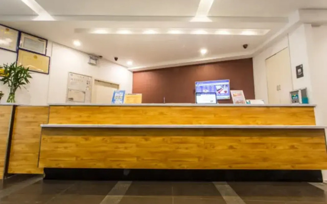 7 Days Inn (Suzhou Amusement Land Xinqu Commercial Street)