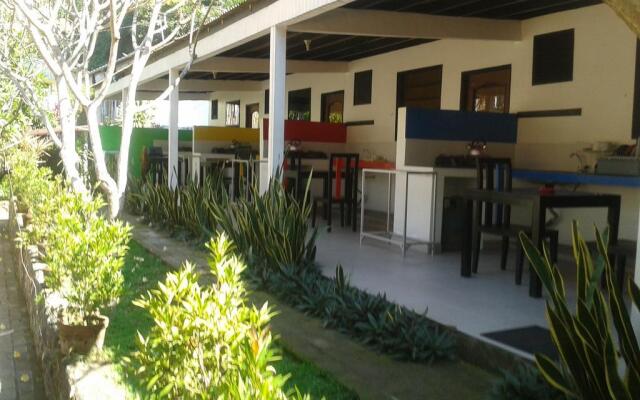Ari Home Stay