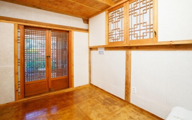 Jeonju Gaeunchae Pension 2