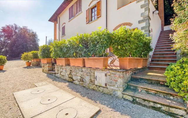 Loro 4 With Shared Pool And Tennis