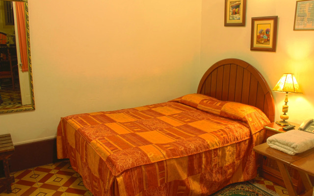 Hostal Porta
