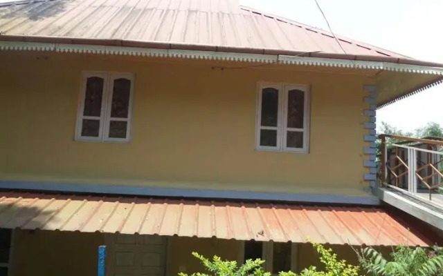 Hilly Hut Home Stay