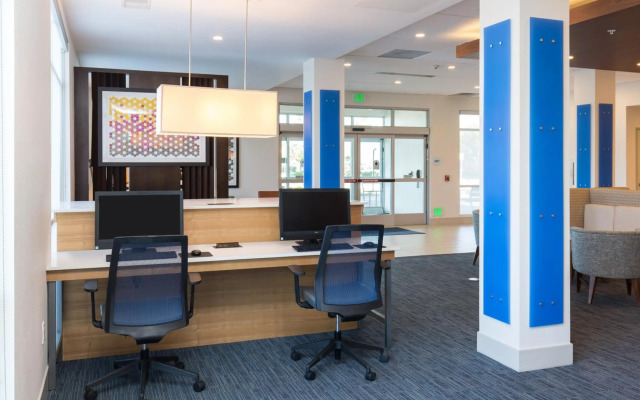 Holiday Inn Express Visalia Sequoia Gateway Area by IHG