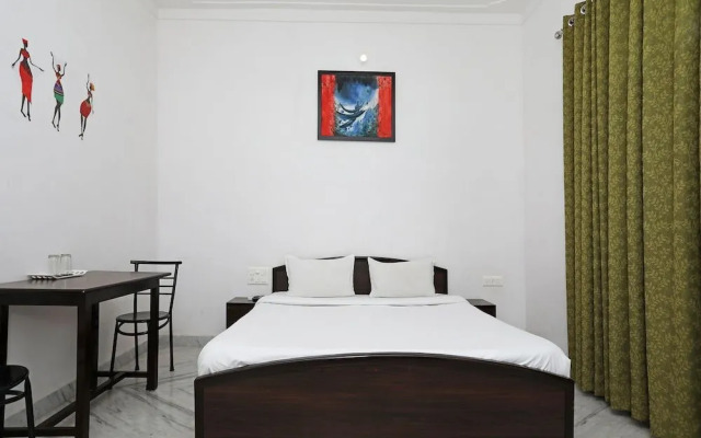 OYO 9777 Home Duplex Studio Airport Road