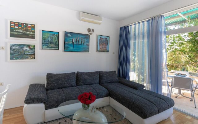 Awesome Apartment in Komarna With 1 Bedrooms and Wifi
