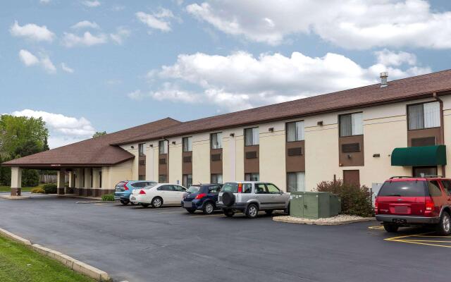 Quality Inn Sycamore - DeKalb