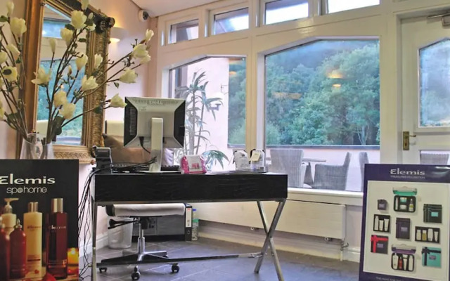 Whitewater Spa & Leisure Club