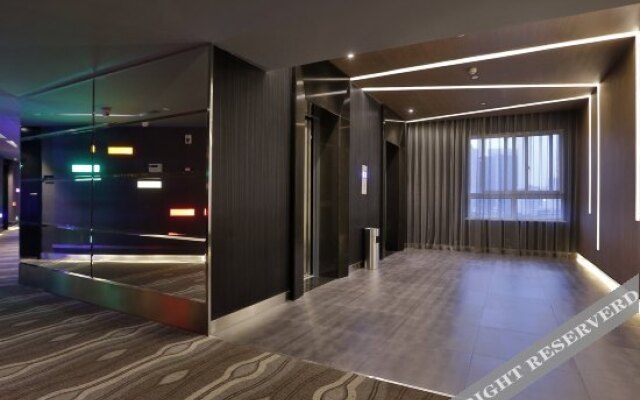 Orange Hotel (Chengdu Tianfu Square Shuncheng)